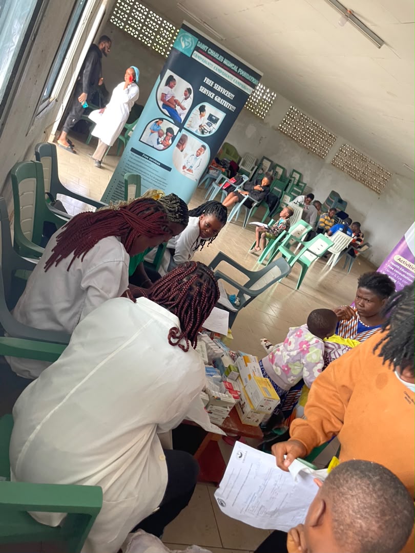 Free medicines given to patients after consultation in Mokundange